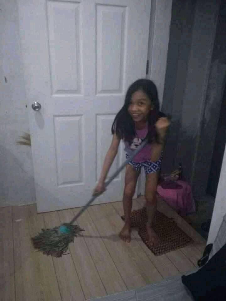 tzujuliee's tweet photo. mom: i'll buy "IM NAYEON" album

me: https://t.co/wg5mmLhysE