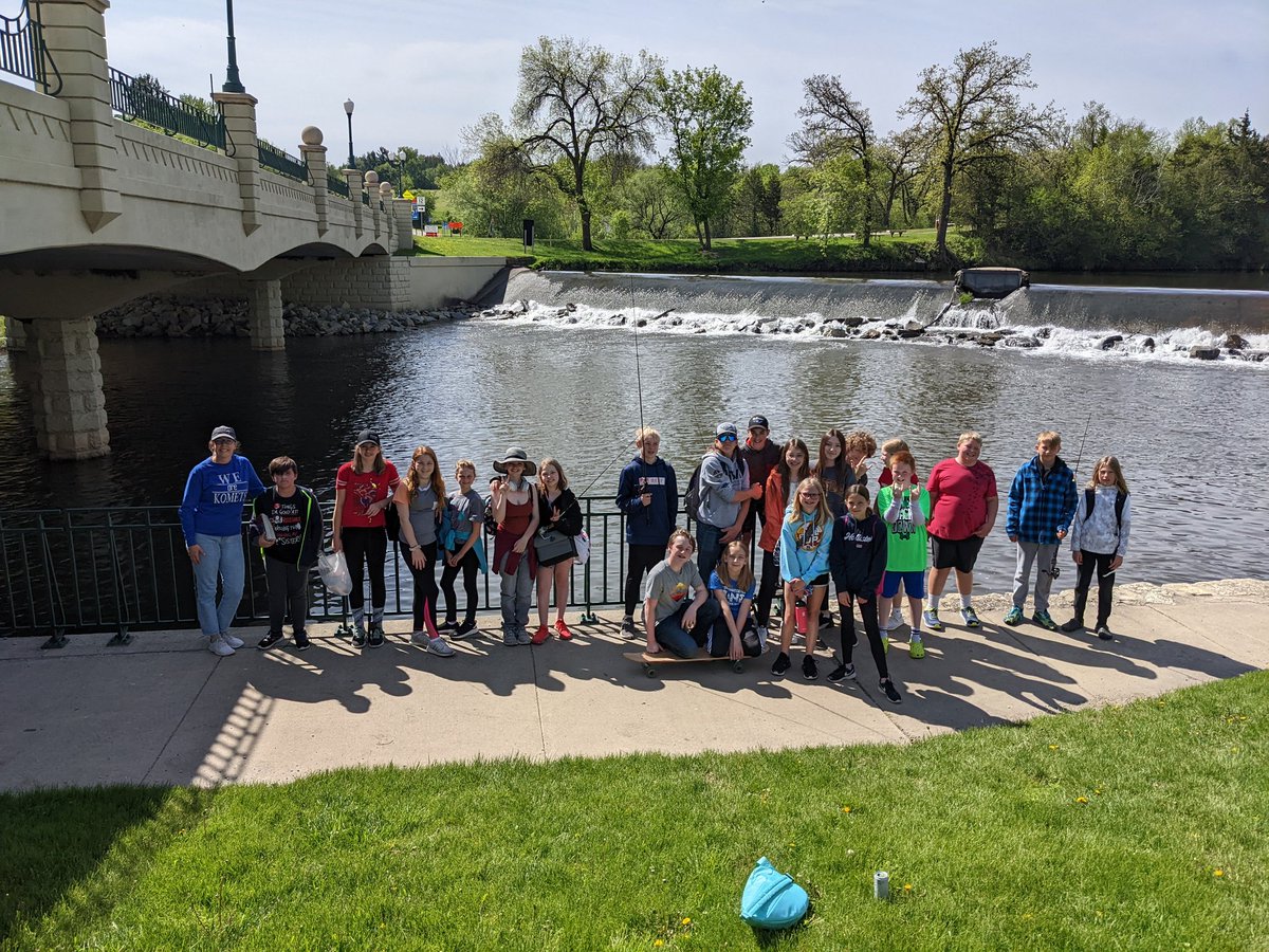 Beautiful day for Harwood's Ninja Squirrel Advisory to walk to Mantorville! Fishing, kickball, advisory bonding,and fun in the sun! #komet <a href="/KMMS_Larsen/">K-M Middle School</a>