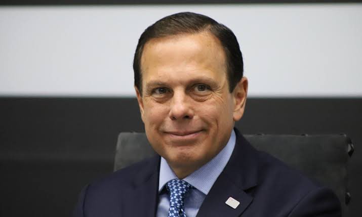SilviaCesarin11's tweet photo. Traiu o presidente Bolsonaro; foi um tirano na pandemia, causando terror, desemprego e usando uma vacina sem comprovação científica para promoção pessoal. Destruiu a reputação do Instituto Butantan. O fim político de Dória, com lágrimas de crocodilo. https://t.co/991H2aLsaw