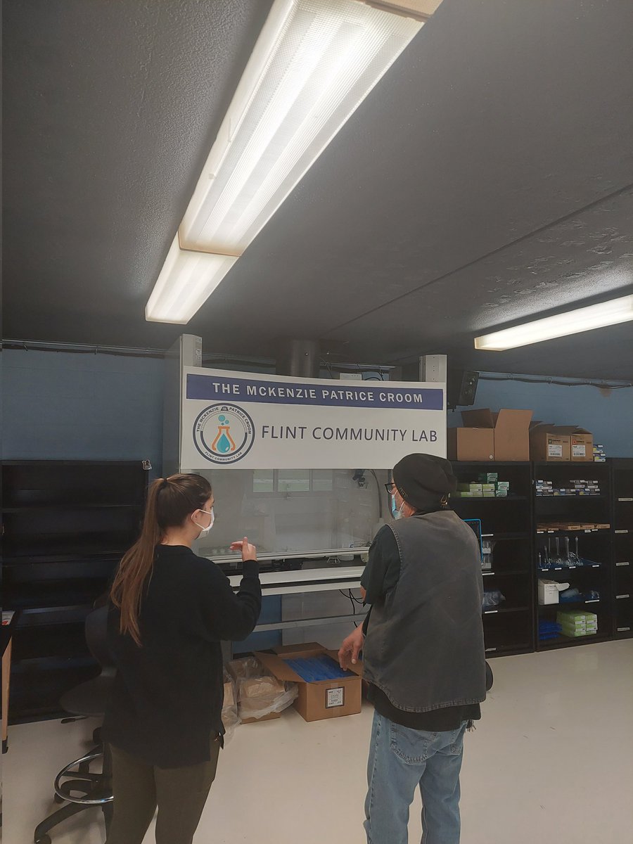 flint_lab's tweet photo. Community tours happen daily!

Want to tour the lab? Give us a call: 810-875-9127 

#FlintCommunityLab #Flint https://t.co/2dZHReBlcT