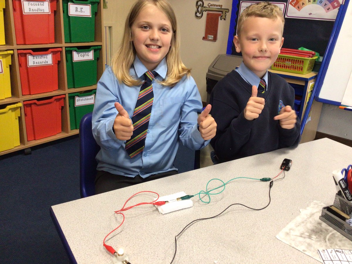 year4wja's tweet photo. Some more photos of our homemade switches. 

@WhitchurchJun 
@whitchurchCEFed https://t.co/EhFmg7utJz