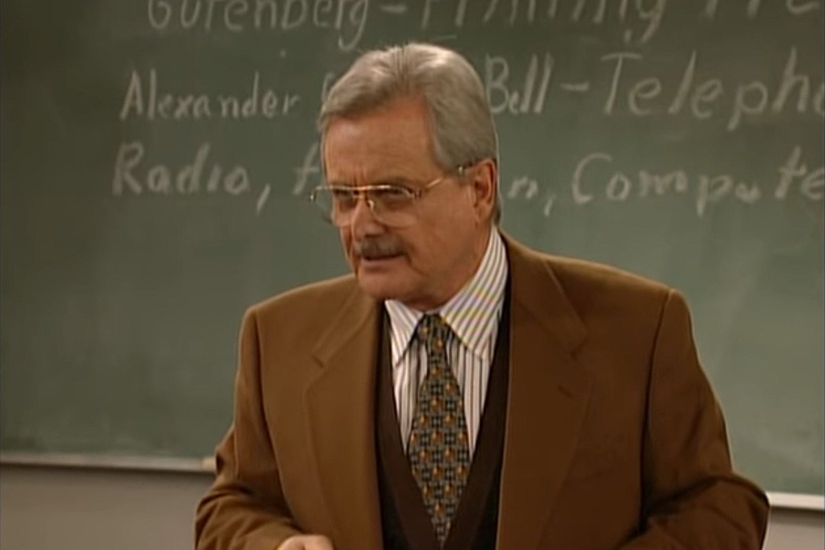 SMcCredie2's tweet photo. @DrCarlosUlloaJr Mr. Feeny was my life coach! https://t.co/iOQtZpSdTD