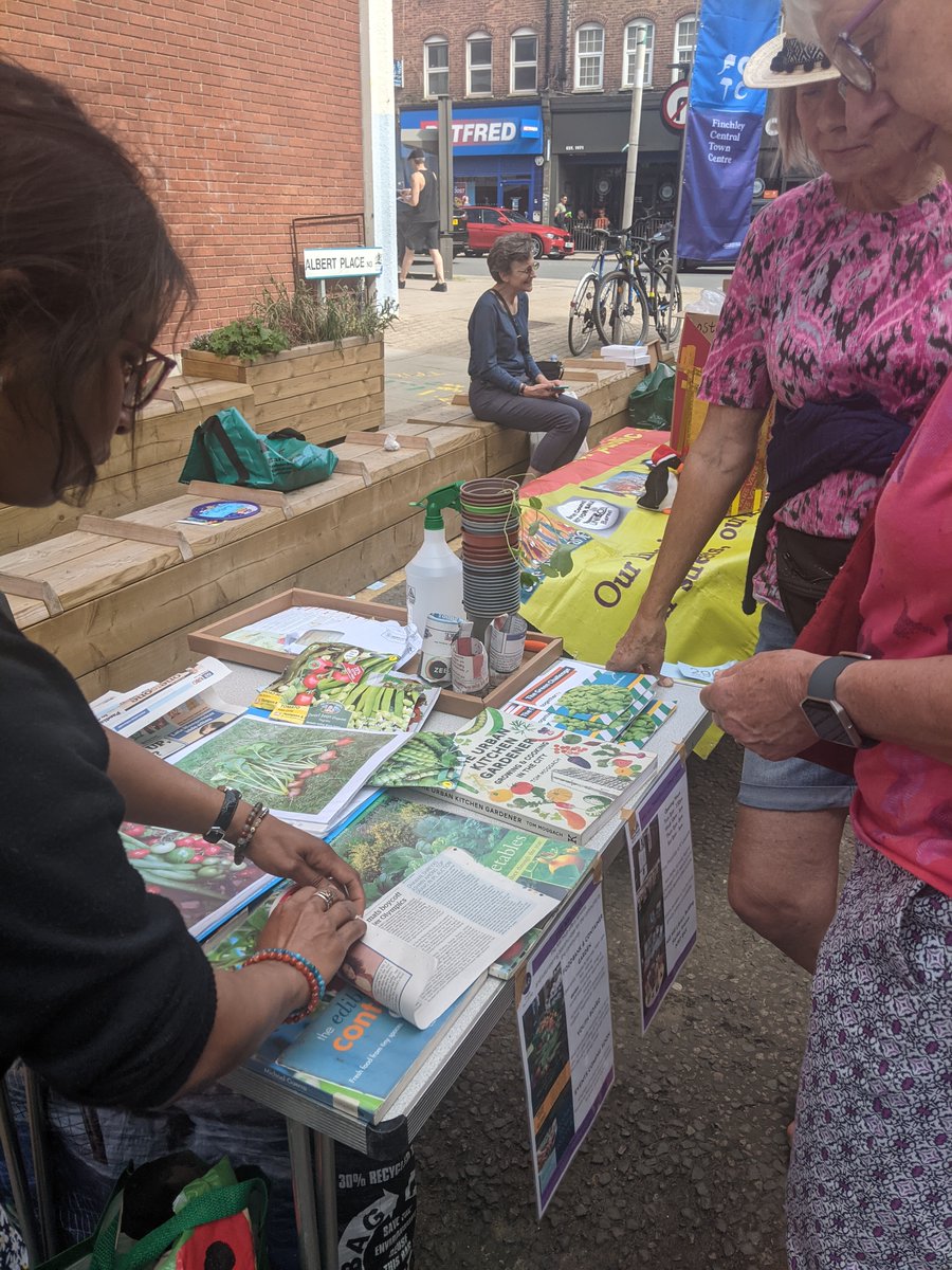 Many thanks to Manisha Abeyasinghe @nw7hub food bank community garden, for sharing her knowledge about growing own food, urban farming, making pots from paper, seed planting  & all the support! July 3rd #MillHillbroadway 11-1pm.  
@MillHillLibrary @InsideMillHill @NW7Residents