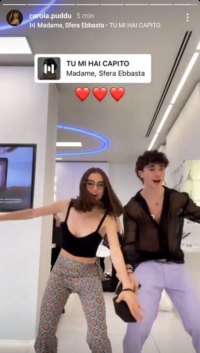 newgirlfire's tweet photo. non loro che fanno le storie con le canzoni delle loro coreo😭😭❤️🩹
#carolapuddu #timofficial https://t.co/X9aKKXYgPo