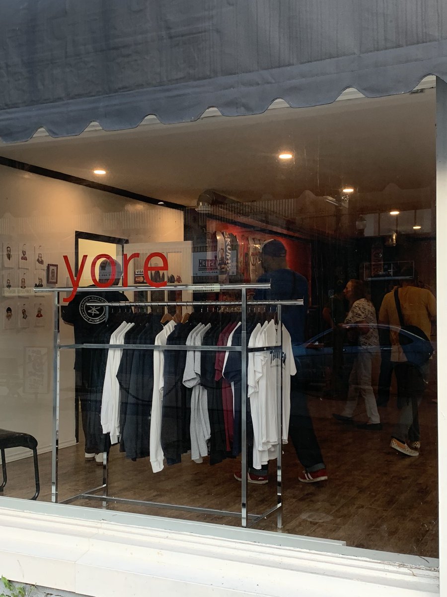 ericXart tweet media