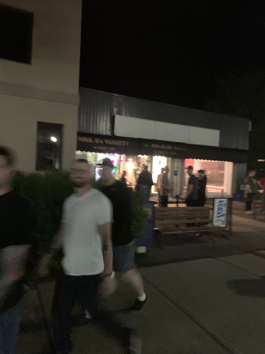 ericXart tweet media