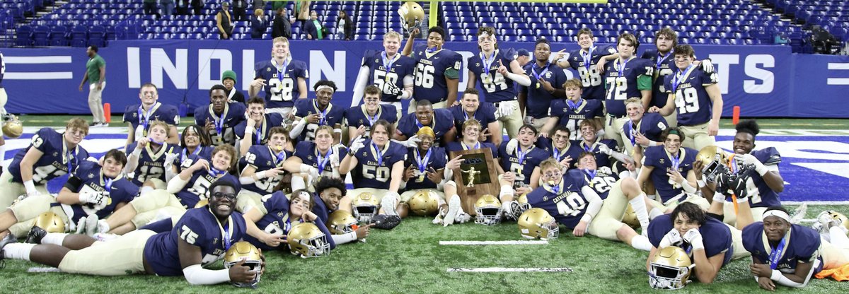 Congratulations ☘️🏈 Class of '22 Seniors.  We wish you nothing but the best in your future endeavors!