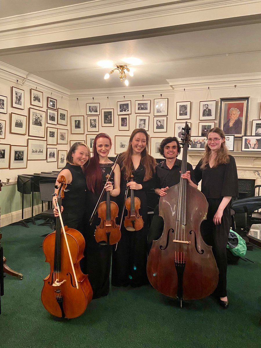 AnaManastireanu's tweet photo. Such a special night performing the Trout Quintet and other works @wigmore_hall with the amazing @salomequartet, Ketan Curtis and Juhee Yang 🎶 https://t.co/5i4WEwOxz3
