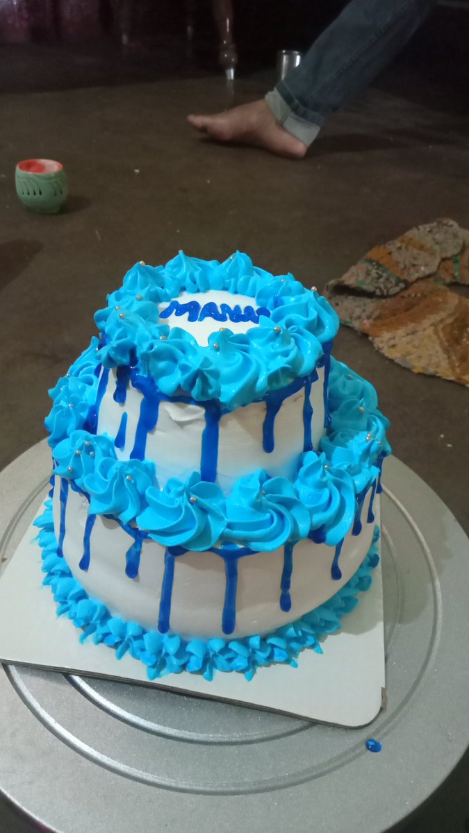 Chandra04564358's tweet photo. Cake made by me😋 https://t.co/6uMtpkUe2L