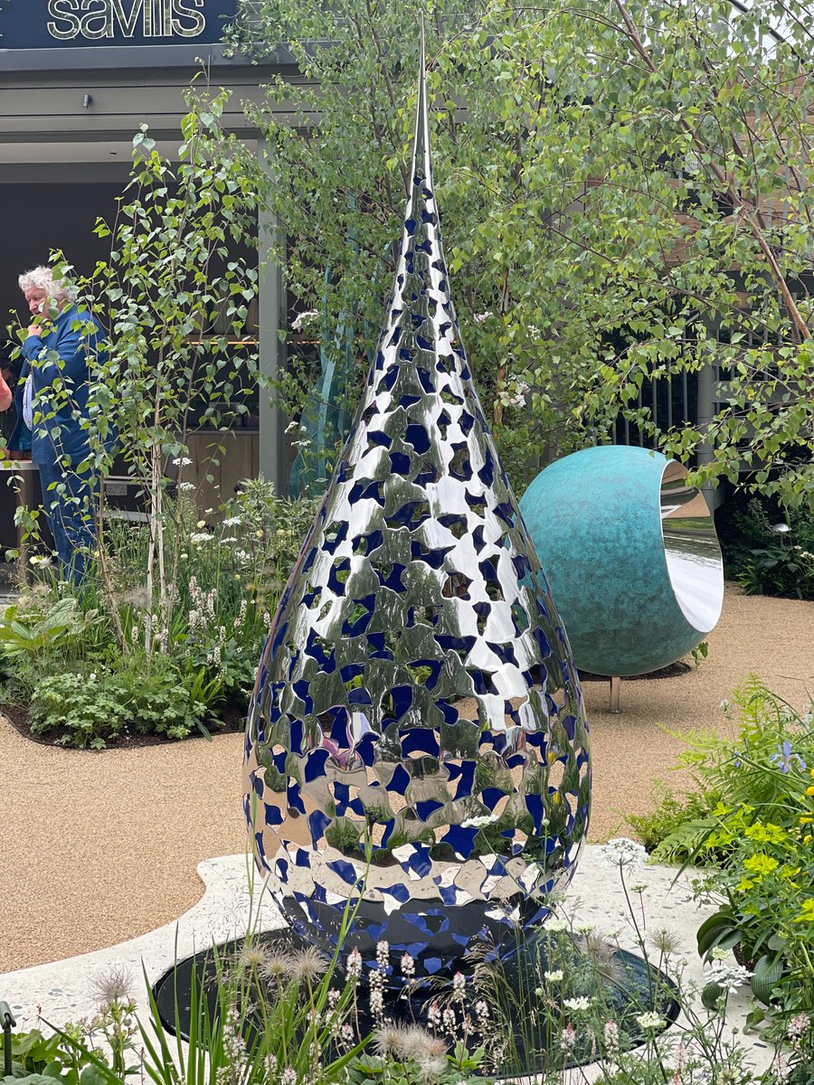 Little Red Rooster tweet media