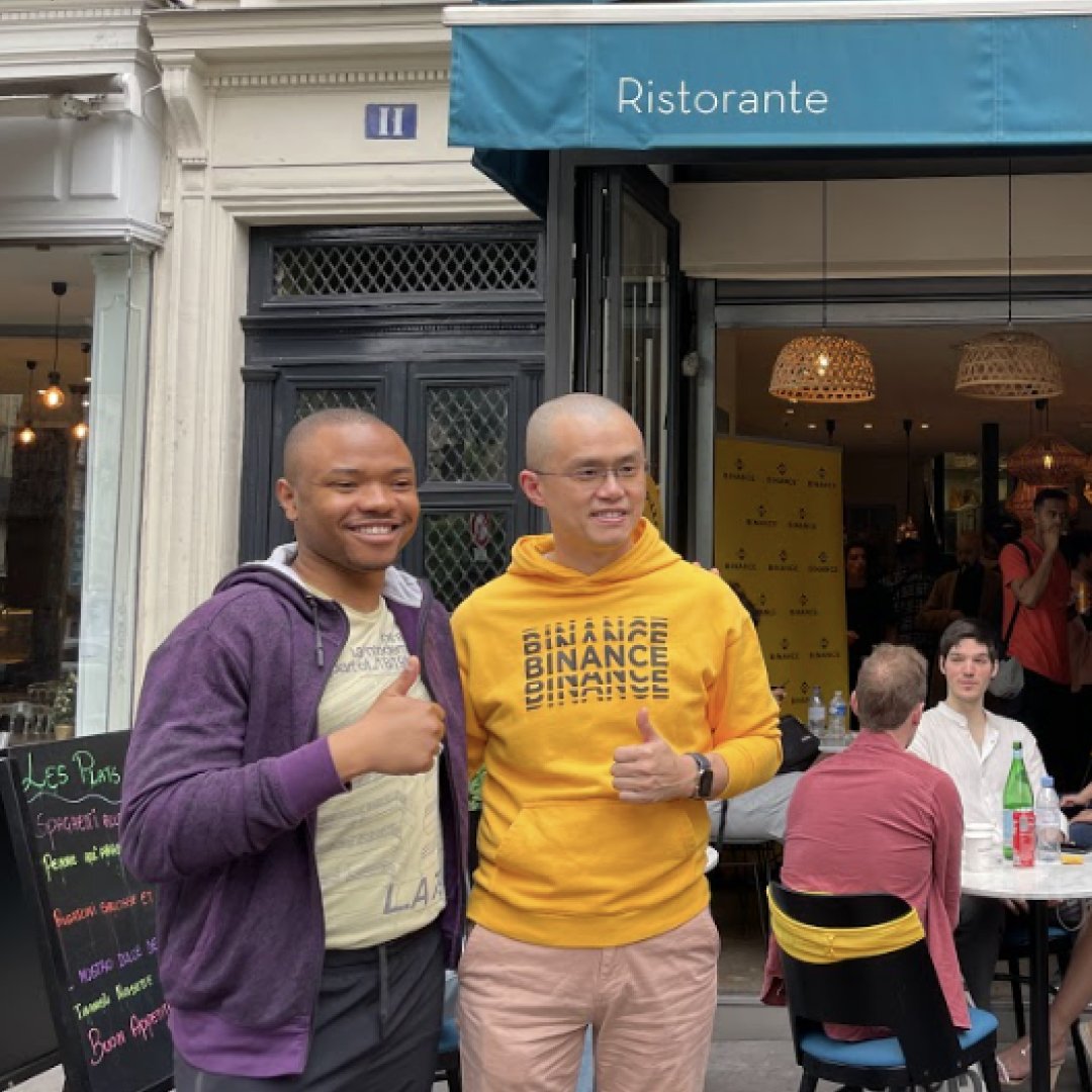 binance's tweet photo. As part of our #Bitcoin Pizza Day celebration, we also opened a pop-up #BinancePizza store in Paris after Cannes!

The community was able to meet @cz_binance too. Thank you to everyone who visited us! Till' next time 🍕 https://t.co/sQoIcpSqf8