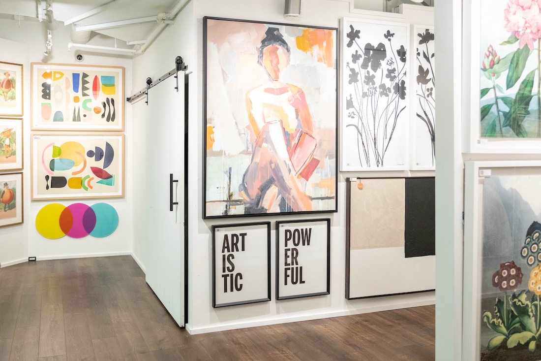 luxemagazine's tweet photo. The season for buying opportunities is heating up at Atlanta Market. Don’t miss the summer of sourcing for the best in design. https://t.co/hG7wmbboPN
#LuxePartner #atlmkt https://t.co/8V74KYl7Oa