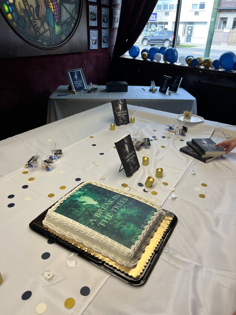 jennamgeorge's tweet image. hey #WritingCommnunity! here are some highlights from my #booklaunch! 

don't forget to order your copy of 'A Break in the Trees' today!! 

thanks to all the #authors, #poets, and #bloggers who have supported me so far. it means the world to me 📚

barnesandnoble.com/w/a-break-in-t…
