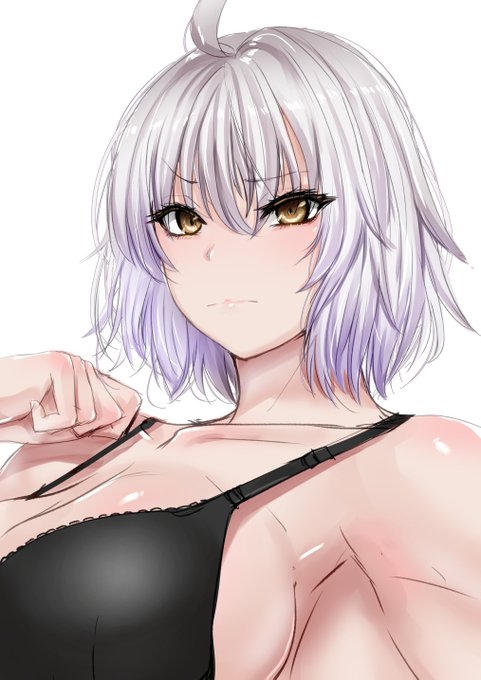 めったに描かない顔アップ

ジャンヌ似なさ過ぎて一時間くらい髪の毛描き直してたら指が痛い 