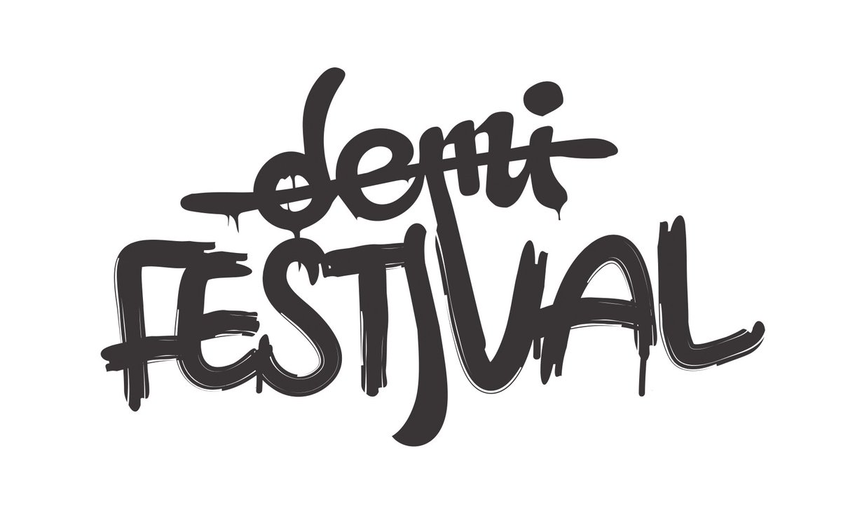 demiportion34's tweet photo. J’annonce que le DEMI FESTIVAL 2022 aura lieu à Sète du 10 au 13 août. 4 jours de rap non stop ! Je remercie notre parrain @oxmopuccino qui nous fera l’honneur d’être présent à mes côtés. https://t.co/wlWzyARSw6