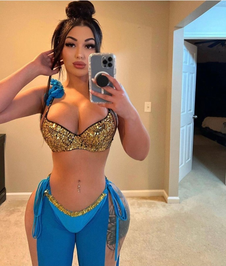 Please subscribe my onlyfan onlyfans.com/nickiibaby
#onlyfans #onlyfansgirls #onlyfansbabe #camgirl #onlyfanspromo #AdultWork #of