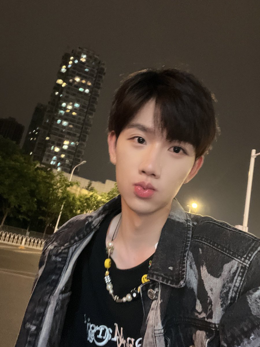 Acccc030502's tweet photo. 给你们的小张宝贝点点赞吧！ https://t.co/4yyWgOUPOV