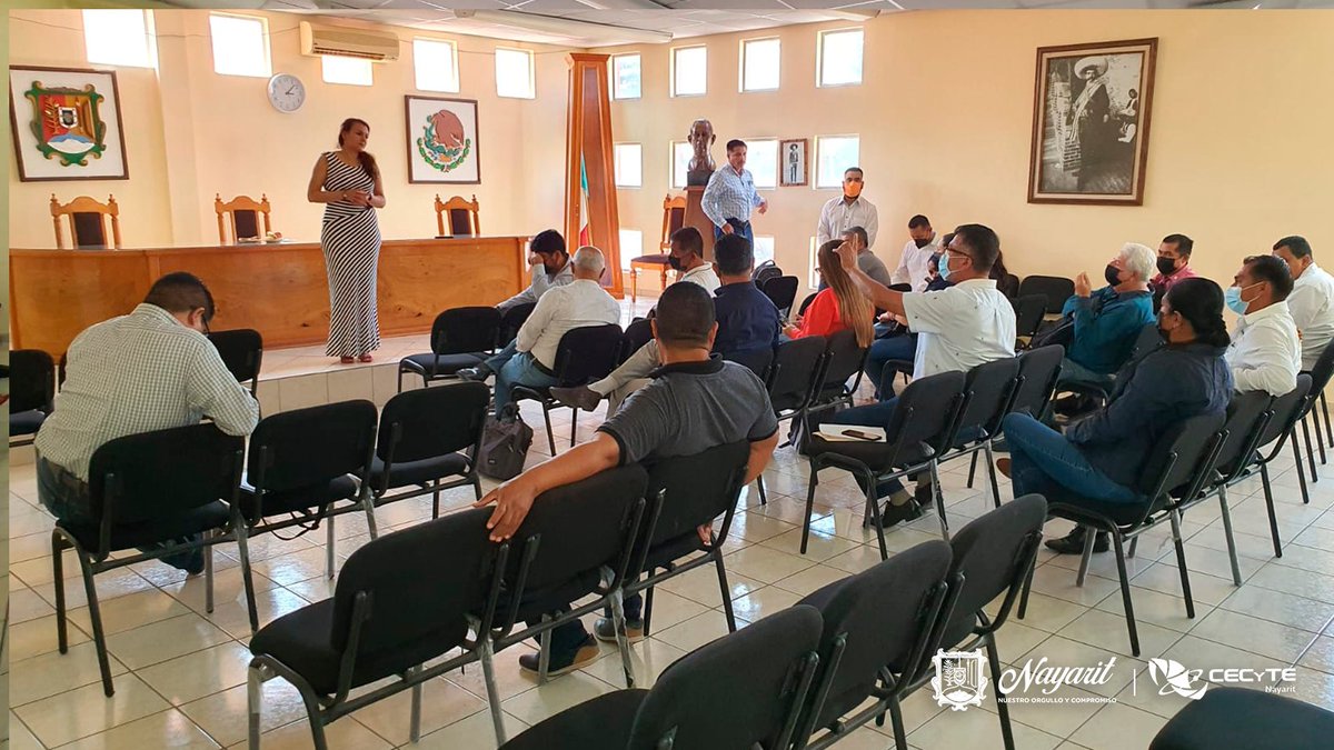 El pasado viernes 20 de mayo, la Mtra. Sandra Luz López Hernández, Directora General del CECyTE Nayarit, convoca una Reunión con Directores y Directoras de planteles y EMSaD, para dialogar sobre diversos temas en mejora de la institución y la comunidad estudiantil. 

#SomosCECyTE