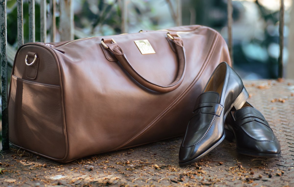 heelandbuckle's tweet photo. Loafers were a game changing design when they hit the shoe world back in the day, and this pair of style elevating &amp; ensemble lifting penny loafers maintains that heritage even this season, without question😎 https://t.co/7W0cByUoY5