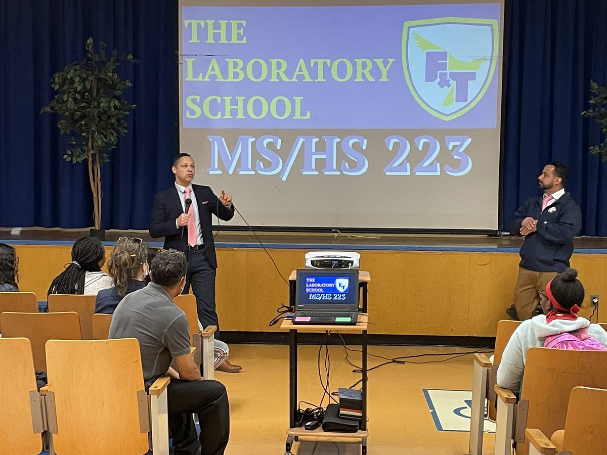ddc427's tweet photo. Thank you @DrRamonGonzale1 for your wonderful presentation and for accepting one of our 5th Grade graders into your school! Onward and upward! @OrtizBonnie @StephanieFlete @Nalex4112 https://t.co/kEKa6wMPjh