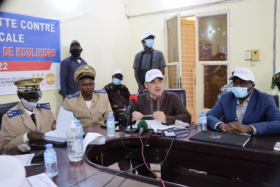 unfpa_mali's tweet photo. #JIFO2022 : lancement de la campagne de prise en charge chirurgicale gratuite des femmes porteuses de fistule obstétricale à #Koulikoro avec @sassyves. 300 femmes retrouveront le sourire pour cette édition au #Mali avec l'appui de #UNFPA - @MSDS_Mali pour #EndFistula. https://t.co/4yMVMXLTiT