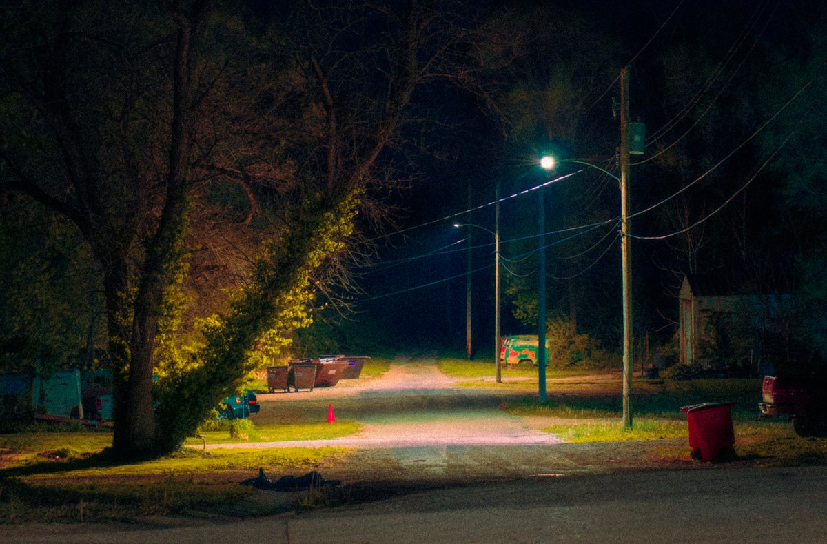_burnsun_'s tweet photo. My hometown after nightfall https://t.co/QUkYVrhgSt