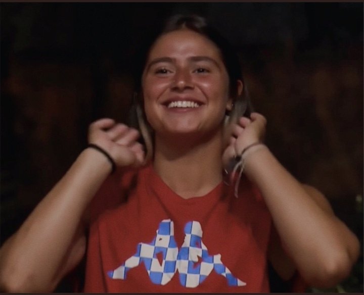 arkadaşlar bu tweet ilk atılmış gibi rt fav ve ment istiyorum aşırı yavaşladık lütfen şu tweet en az üç yüz rt alsin 

MutluYıllar AyşeYüksel