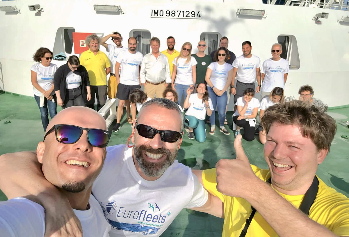 Laurcopp1's tweet photo. Nice group picture during our long transit to the Spanish waters ! @talpro22 @AbedHassoun @howbigisBelgica https://t.co/iOZ2QwfHF7
