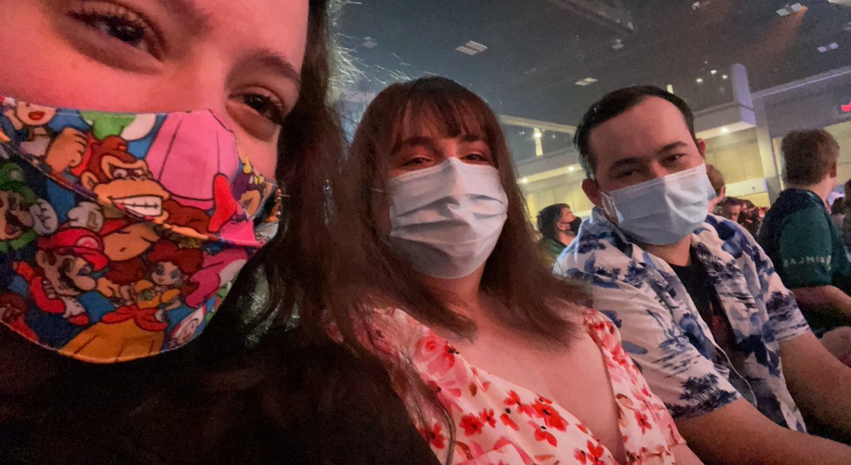 JustNoraelyn's tweet photo. @klimpse @newamidala @jest0pher I’m gonna miss you guys. This weekend was a blast. Thank you for the best weekend 🌻 https://t.co/Riye4f0OSs