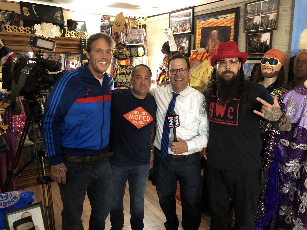 MessBucketComic's tweet photo. This was a fun day with @RyanEFox2 FOX 2, @JimToscano @GWC313 Exciting news coming soon! #messbucketcomics #gwc #ryanermanni #fox2 https://t.co/JtnURltYWL
