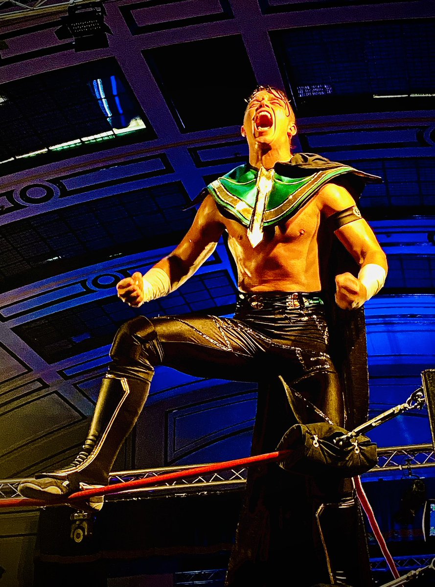 MickeyCockles's tweet photo. @DUNKZILLADavis @kylefletcherpro #EpicEncounter @RevProUK https://t.co/Z1JxojGXor