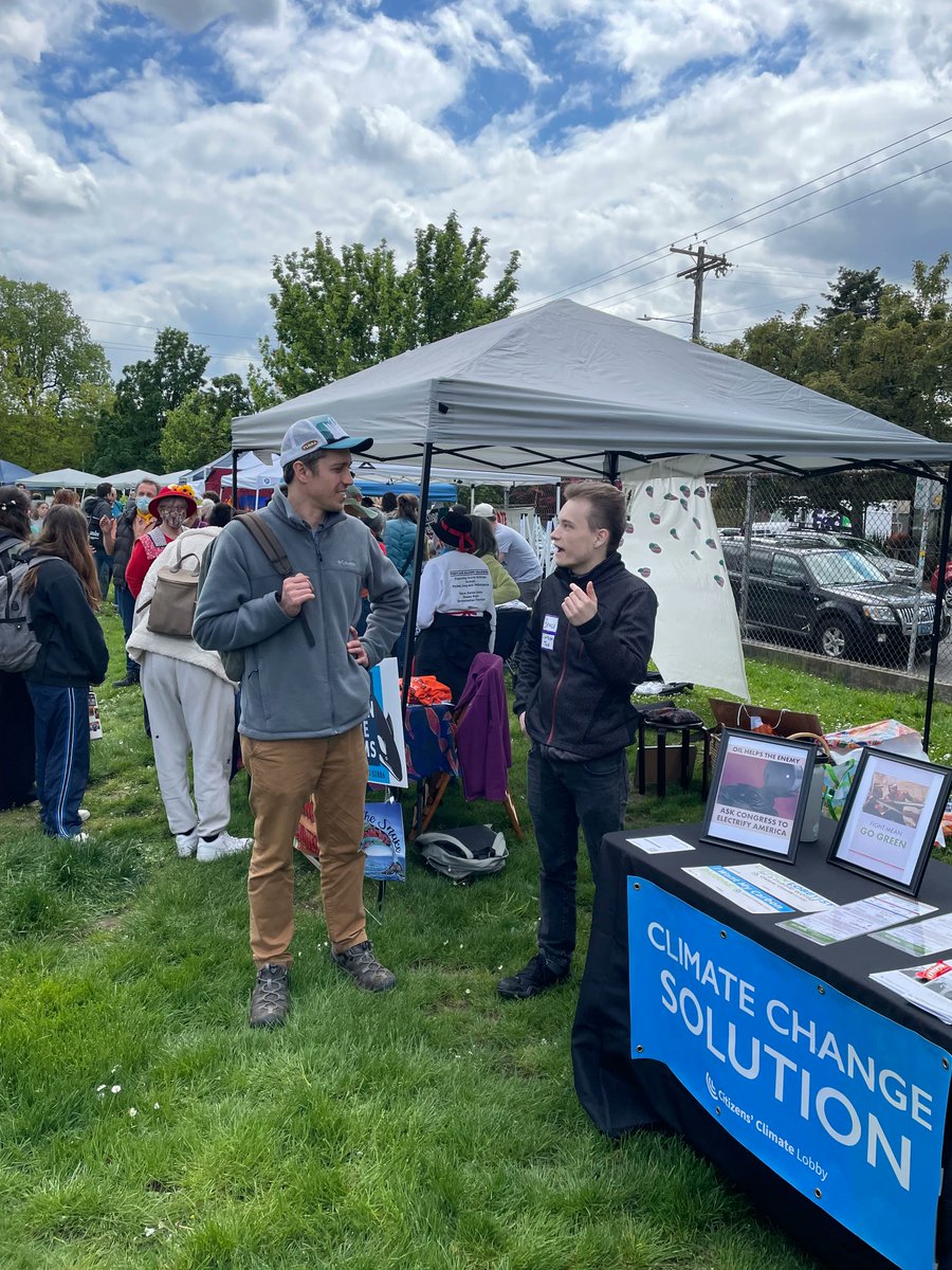 PortlandCCL's tweet photo. Great turnout at the Youth Climate Strike and Festival! The Portland Youth Action Team tabled along with some of our adult volunteers 🌿 

Feeling inspired? Contact your members of Congress here: https://t.co/kPDWSNnC1J 🏛️ 
#grassrootsclimate #grassroots #bipartisanclimate https://t.co/lHMODC4avR