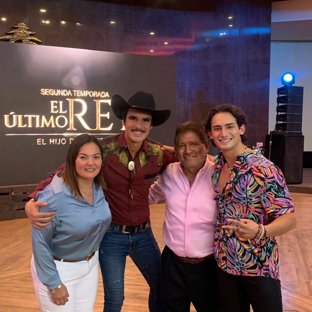 EmilioUpdates18's tweet photo. 📲| @mailomarcos vía ig de @/eduardobarajas
#EmilioOsorio https://t.co/K0QY9lHJ3J