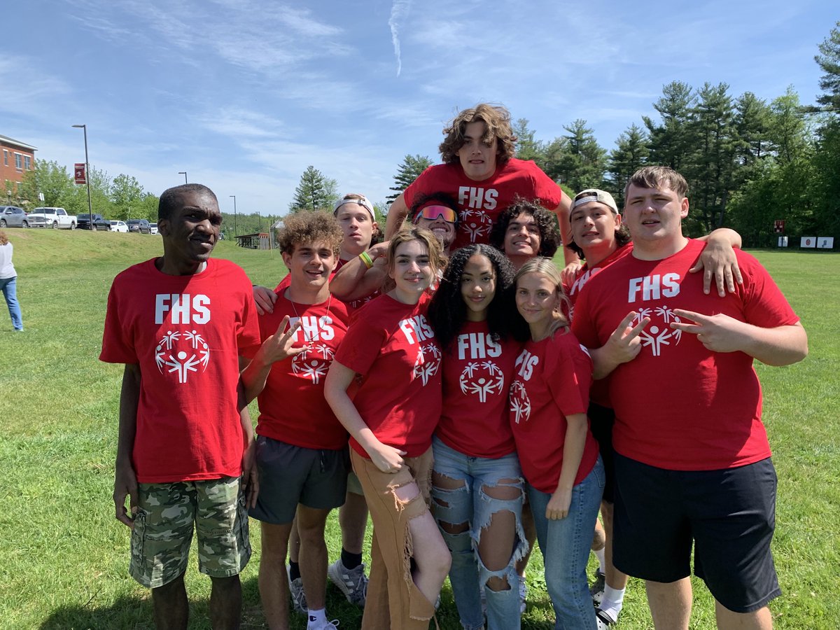 FitchburgPS's tweet photo. What a fantastic day at Fitchburg High School.
Best Buddies/Special Olympics Day. ♥️ @SpOlympicsMA @Principal_FHS @bobjokela  #bestbuddies @ms_searles https://t.co/OzGWgIFQvk