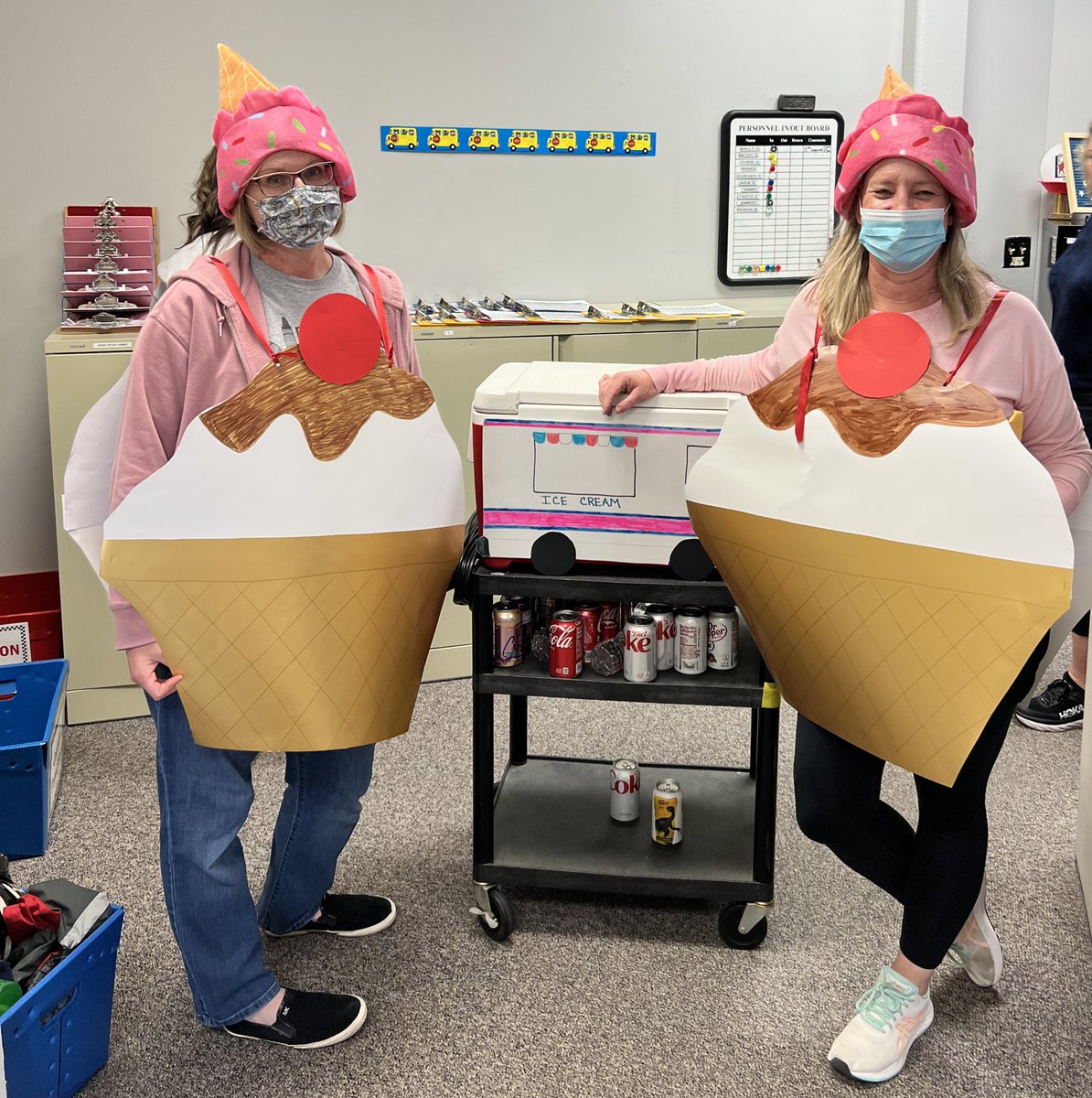 Betsy Schrubbe tweet media