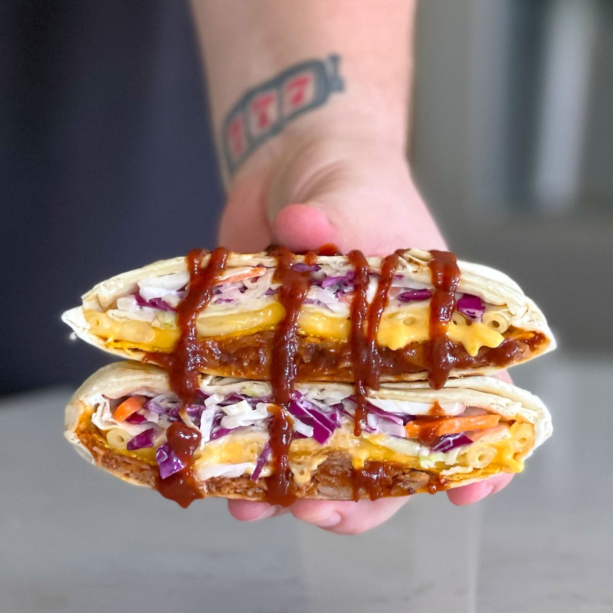 DudeFoods's tweet photo. [NEW POST] Pulled Pork Crunch Wraps!

Get the recipe at https://t.co/uCjEQlQb6U and make sure you follow @WI_Pork for more great recipes like this one!

#WisconsinPork #USAPork #sponsored https://t.co/opKDZaGLyY
