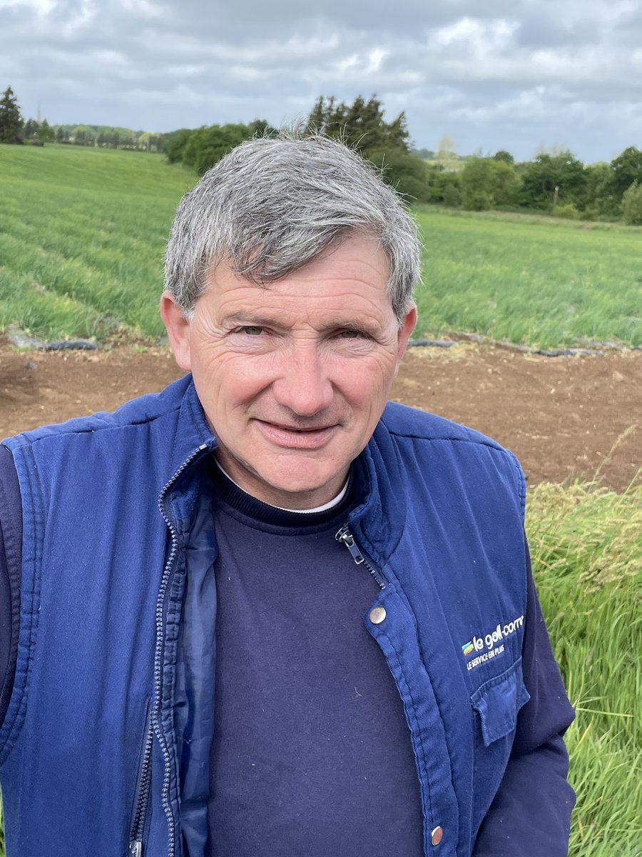 Merci Albane !
Bonjour, je m’appelle Philippe Quillon, j’ai 54 ans, je suis agriculteur à Trégarantec dans le Finistère. Je suis associé avec mon cousin Alain Lichou et nous formons le GAEC de Kerdec. #agribretagne