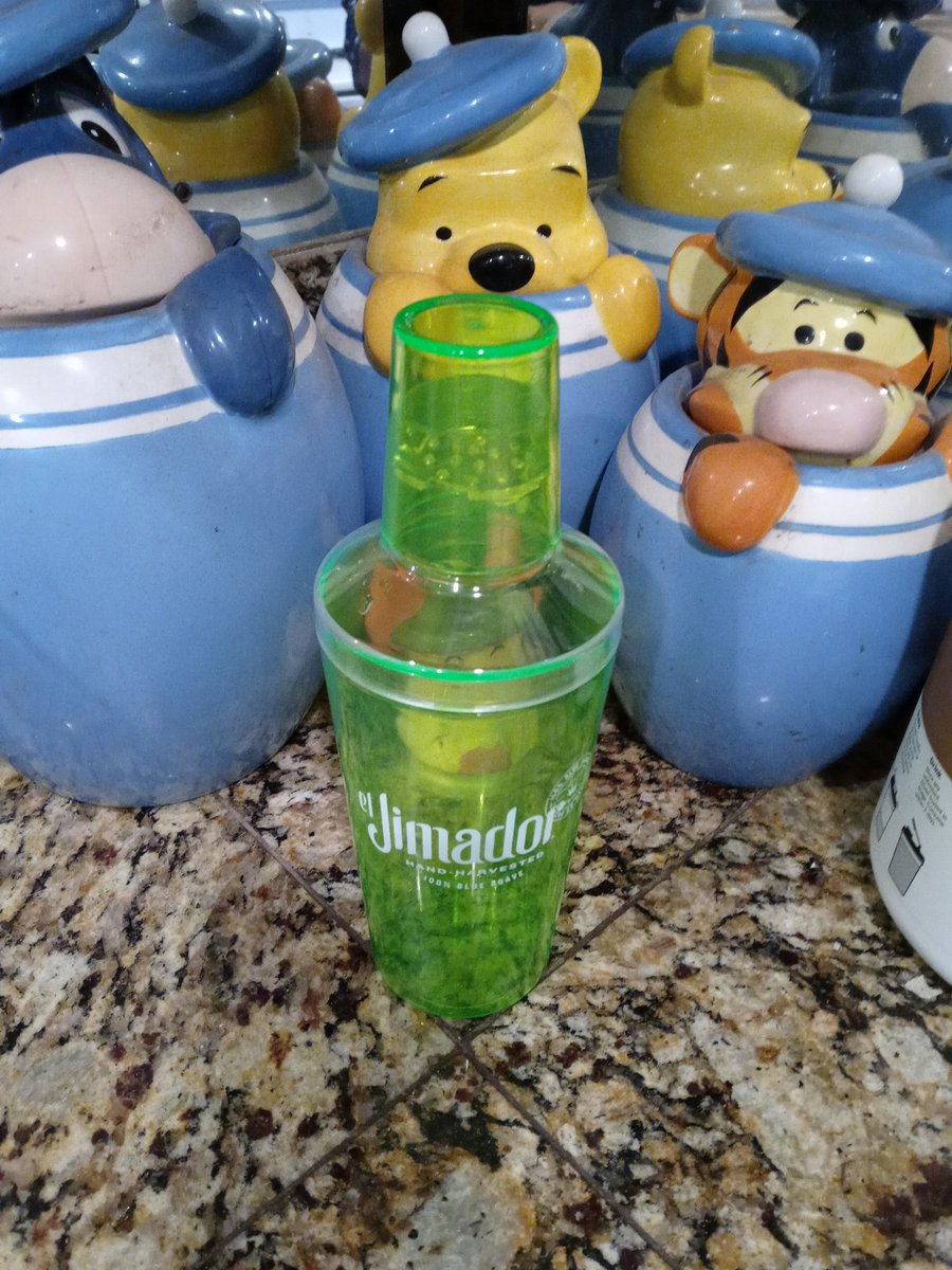 HereComsTrouble's tweet photo. @ScoutyAZ @katelcasas @ISignforYou1 @ChronicPainDad @Mariah2you @lupier_58 @AndreaGer @JeffySeahawk @jd_kenji @rkobe Oh Joanne, we got home at 11:30 pm from #LAFair. Too late to sing HBD. We will be cutting the 🎂 in a few hrs. We were so tired BUT had a fabulous " Expensive" time.
I went to the fair & this is ALL I got ⤵😛😝😜 https://t.co/gOZ1OwE7On