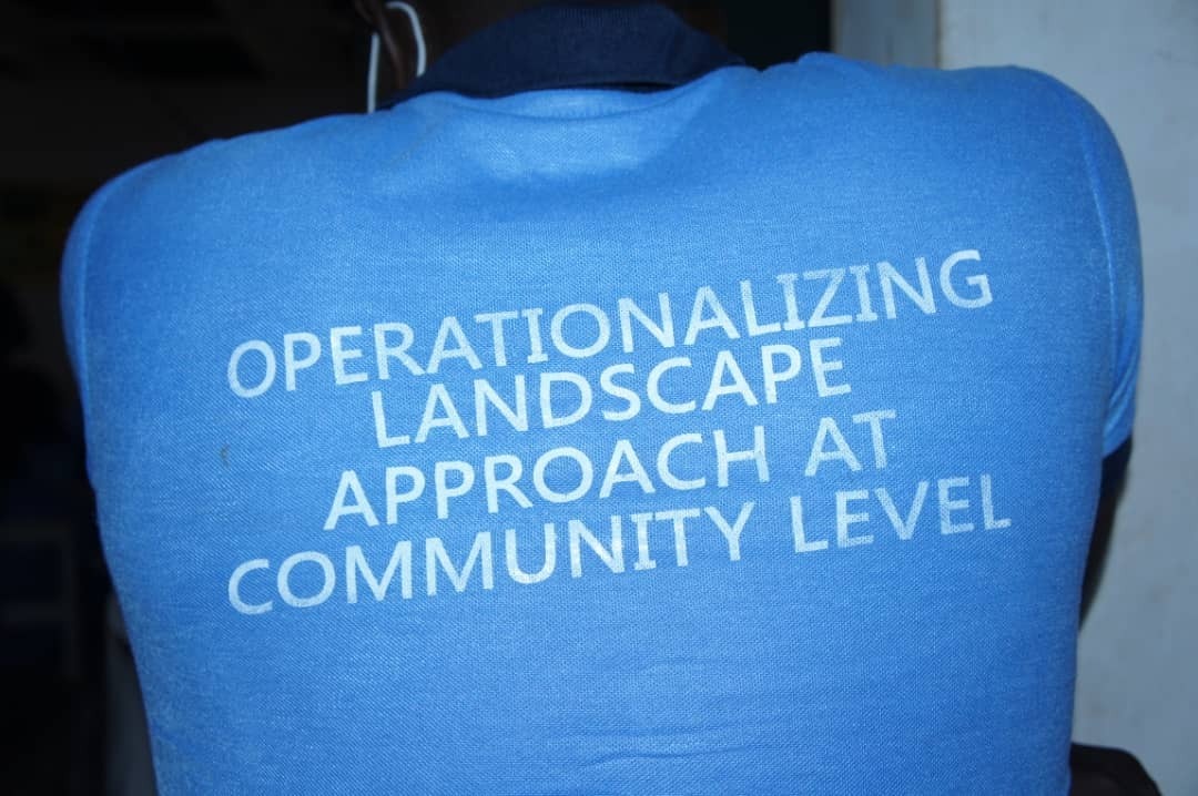 🌱The #GLFNakambe (<a href="/yodocameroon/">yodo</a>) Chapter launch on #BiodiversityDay was a success, with His Royal Highness Fon Chifu Stanley of Njap village &amp; His Royal Highness Fon Divine Nformi Nfor of Saah pledging their support to the Chapter's activities.

Follow <a href="/GLFChapters/">GLFx Chapters🌍🌎🌏</a> to learn more