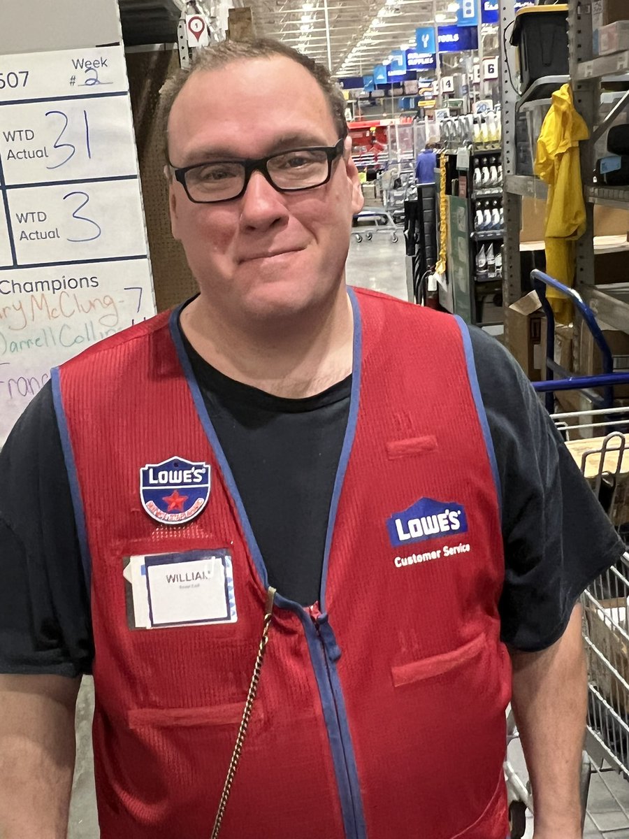 MattFlippin2's tweet photo. Great a job to William for generating his first Lead and getting his first service star!  Keep offering those services and thank you for giving SMART service to our customers!  @nmcmillan1369 @1369DMIS @TracyKeyes1 @BlueBoxR1 @specialtylowes https://t.co/hw3awcZizP