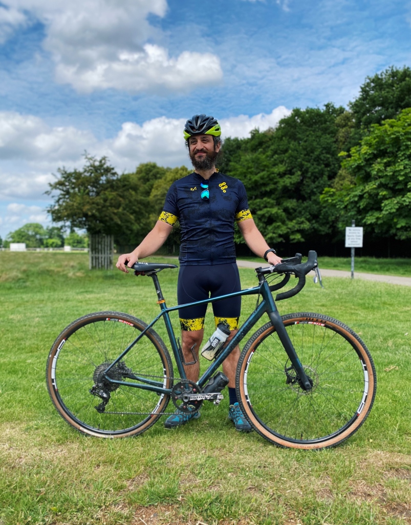 fettlebike's tweet photo. Meet Martino. He is the workshop manager in Finsbury Park who joined our #fettleFamily back in November. He is also the first person on our social channels wearing a freshly baked Fettle's kit! 🎉

#FettleFamily #Fettle #LondonBikeLife #LondonCyclist #BikeService #BikeRepair https://t.co/4VxK5BxjYk