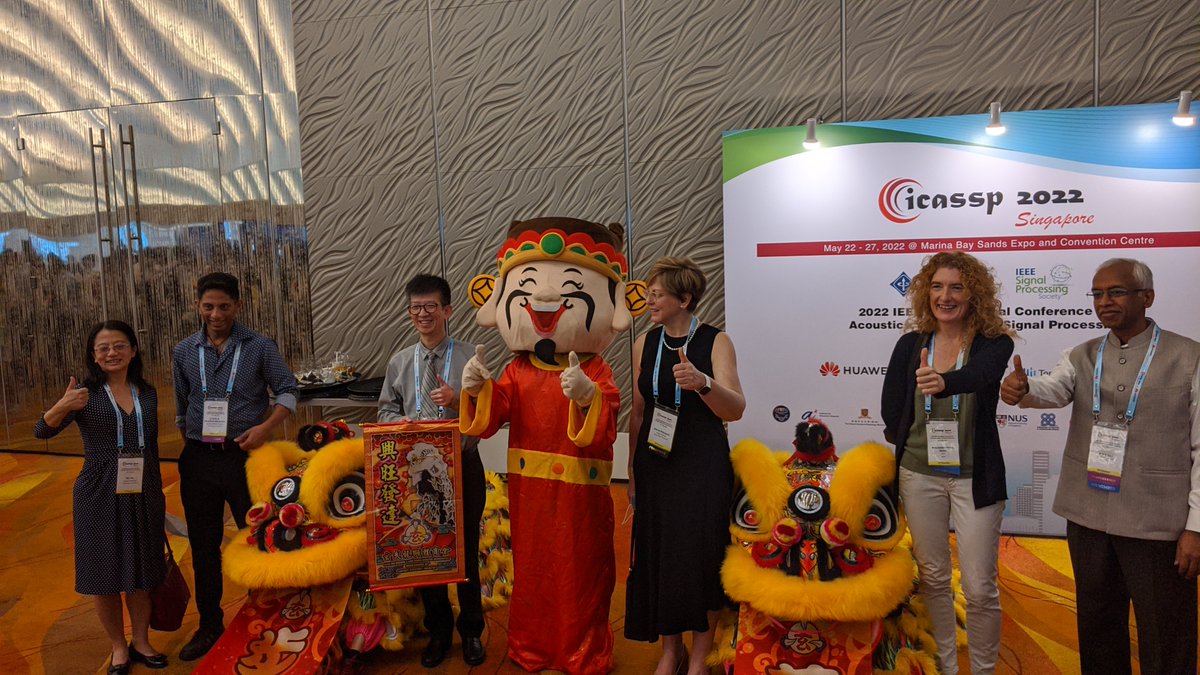MartaMrak's tweet photo. VIPs of @IEEEsps welcomed us today to @ieeeICASSP with energizing performance of local dragons 🎇🇸🇬 https://t.co/7opKIqREVT