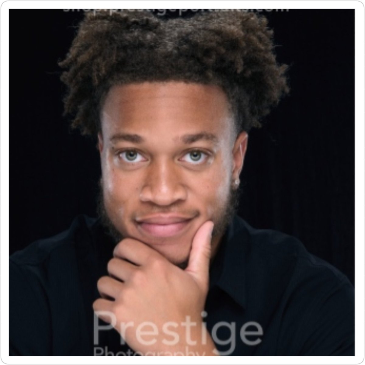 SmithContessa's tweet photo. Gosh...this is my baby boy Brendan! Can't believe we have a Senior! The time has just swiftly passed by. I pray that God grants you the desires of your heart in all you want to accomplish. ~Mom https://t.co/wE5ikzXuPE
