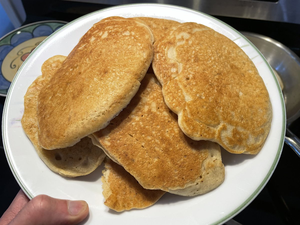 ArtLightstone's tweet photo. Enjoying 100% #PlantBased pancakes for breakfast, today!
Used @BobsRedMill #EggReplacer, #OatMilk, and #FrankiesGlutenFree All-Purpose flour. Worked like a charm!
A tasty start to the day, and a great way to #ActOnClimate. https://t.co/0U1vnOi7IO