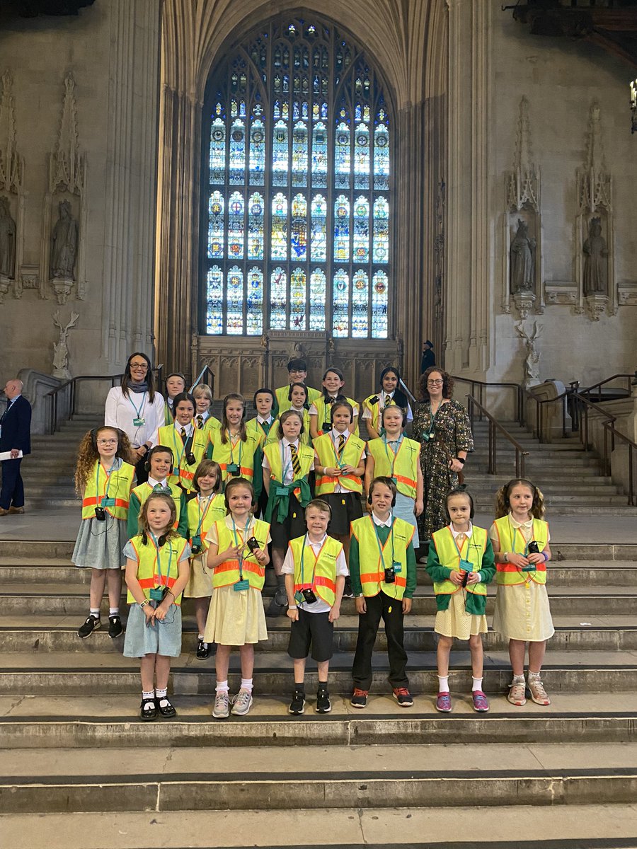 EuxtonPH's tweet photo. What a tour of the Houses of Parliament! The school council loved meeting @LindsayHoyle_MP and receiving their Houses of Parliament bookmarks. Even better to be invited to watch the speaker’s procession. Thank you @LindsayHoyle_MP! The pupils feel very privileged. https://t.co/uwKi2M4TO9