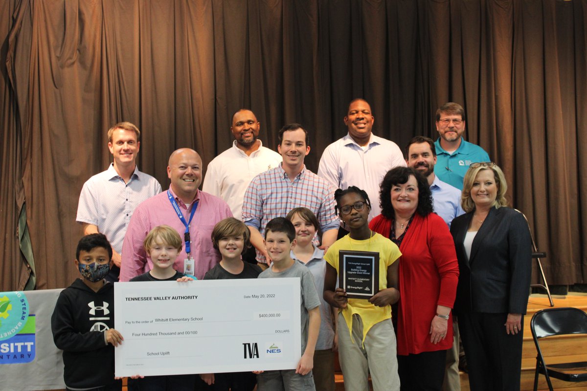 NESpower's tweet photo. Last week, NES presented Whitsitt Elementary with a $400k check on behalf of our School Uplift program with @TVAnews. We also celebrated with snow cones and ice cream for students. Read more on how the school will benefit from the funds here: https://t.co/suCrKdUFIS https://t.co/9Pt0O5Bbo1