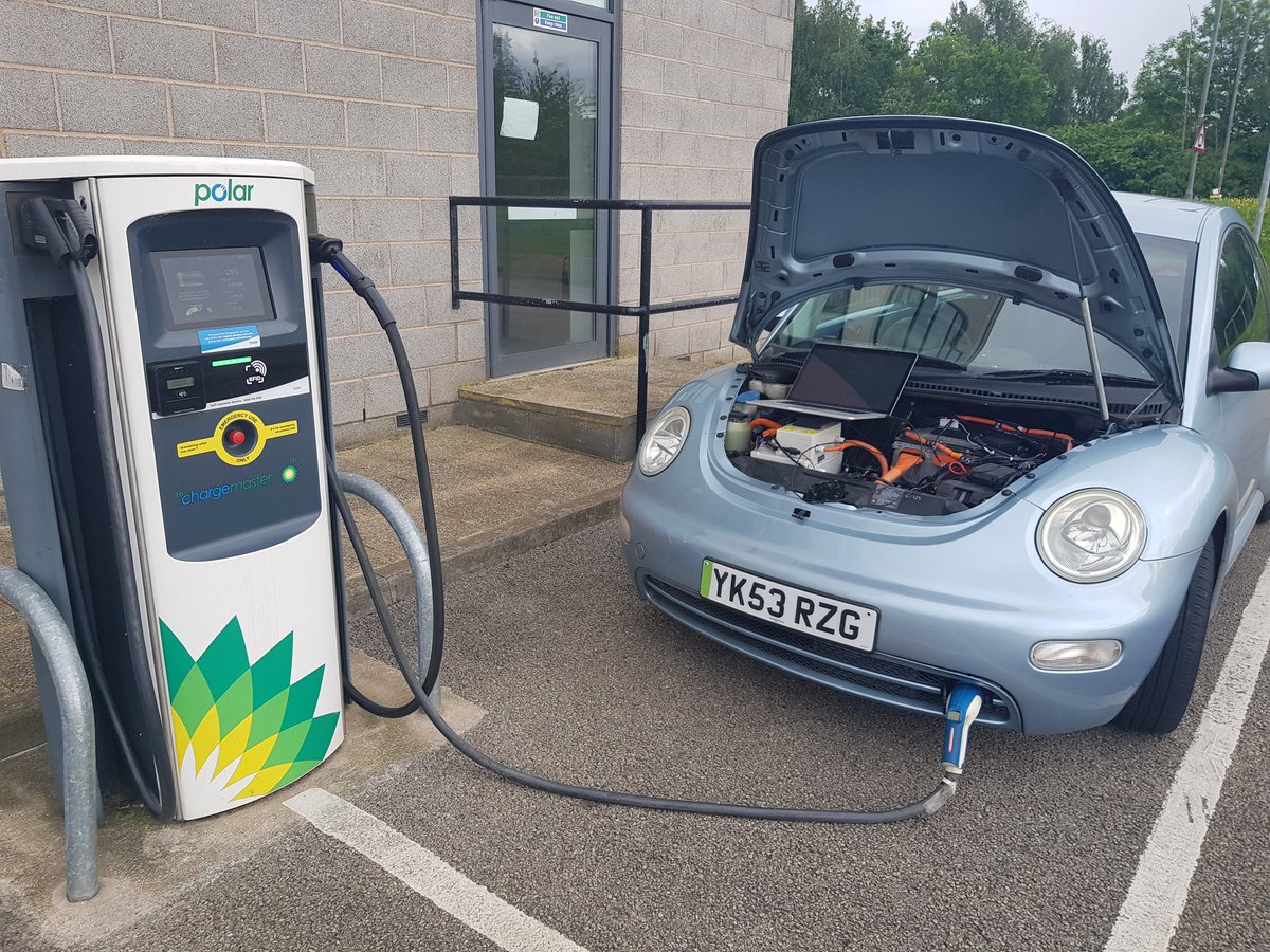 jamiejones85's tweet image. Just the #bugplug rapid charging. Using open source software, an @arduino Due and a simple shield I&apos;ll open source. #diyEV