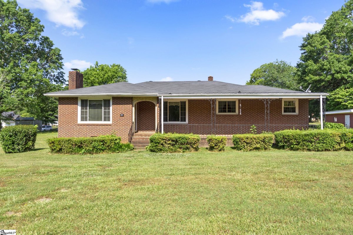 brucebachtel's tweet photo. New Listing! $215,000.00, 3BR, 2BA, 11 Flora Avenue, Greenville, SC 29611, Full Details https://t.co/BUxGC2QrIC https://t.co/liCnW4dzQq