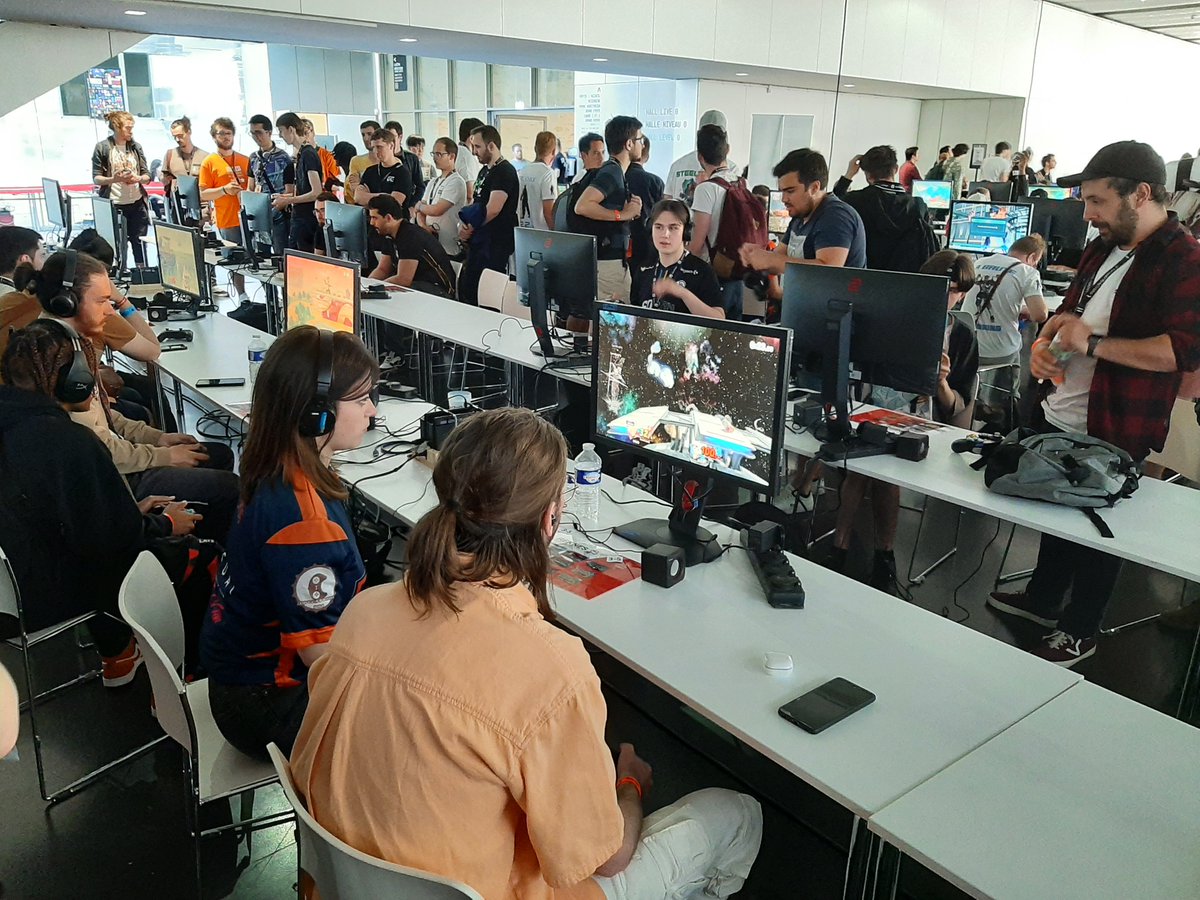CRaZYEsports's tweet photo. Voici les résultats de nos joueurs au @stunfest ! 👊

▶️@Perceval300  7e/58  #DBFZ 
▶️@Marielingus 49e/204 #smashbrosultimate 
▶️@Shenzo_ec 2e/65 #SteetFighterV - 4e/59 #KOFXV   
▶️@Cruel_ORO 7e/59 #KOFXV - 25e/58 #DBFZ 
▶️@BZH_Hexmark 1er/50 #TEKKEN7 

Gros GG à eux ! 👏👏👏 https://t.co/uzm5iNLyqu