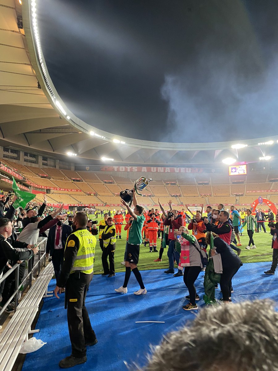 jaimepicchi's tweet photo. Hoy hace un mes de una de las noches más bonitas de mi vida. Gracias a todos los que la hicisteis posible y sobre todo a ti @RealBetis | Te Quiero 💚 https://t.co/nGjU8hLJUg
